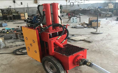 Two time structure column feeding machine