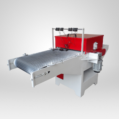 Crawler type slide saw