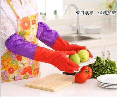 Latex rubber gloves
