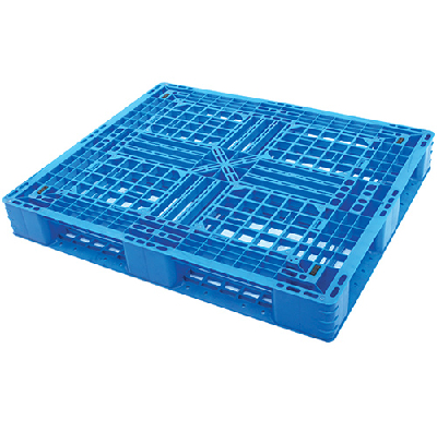 Field type plastic tray