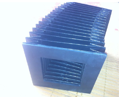 Guide rail protective cover for flexible organ type machine tool
