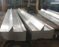 Hydraulic sheet metal bending machine mold