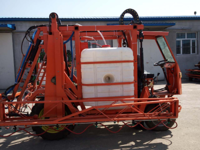 JY Farm machines Corn spraying
