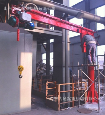 Column cantilever crane