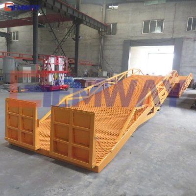 Container adjustable portable loading ramp equipment