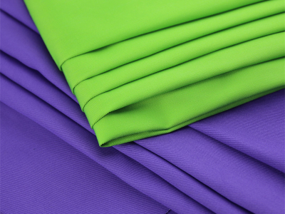 Single yarn drill fabric