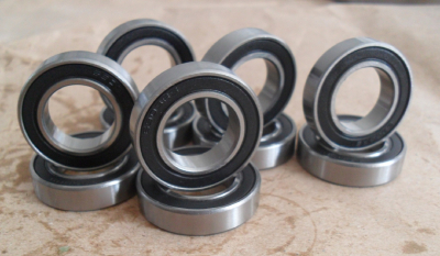 China bearing factory. High quality of deep groove ball bearing 6211