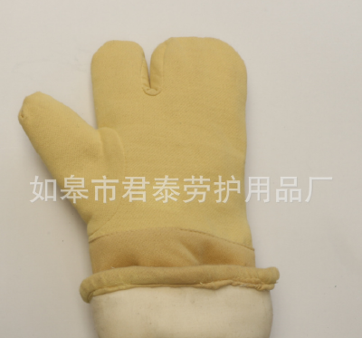 High temperature protective gloves