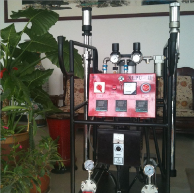 High pressure spraying machine