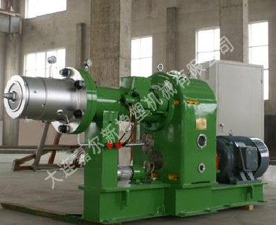 Hot feed extruder