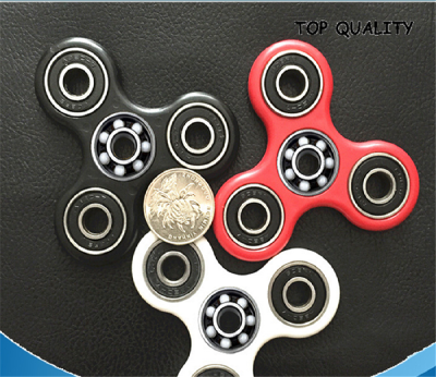 2017 Hot selling Finger spinner toy with 608 hybrid ceramic bearing