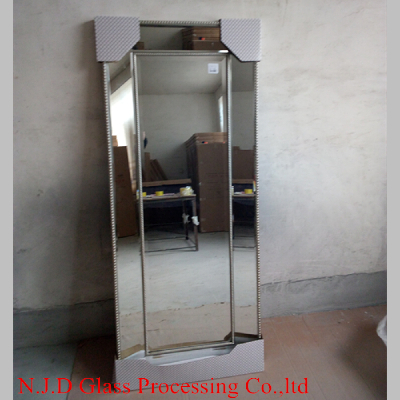 Antique style wall mirror