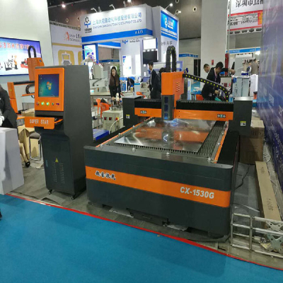 China factory supplier hot sell!!1530 Fiber laser cutting machine
