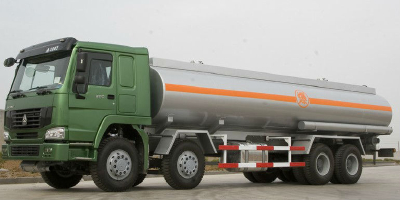 SINOTRUK HOWO 8X4 FUEL TANK TRUCK