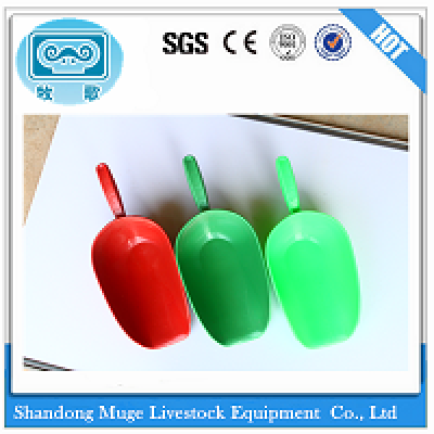 Feed Shovel