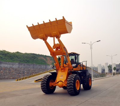 5ton wheel loader with 162kw engine power