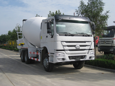 SINOTRUK HOWO 10Cbm Mixer Truck