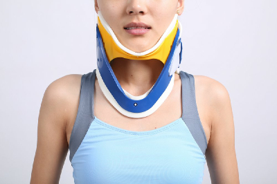 Quad adjustable cervical collar
