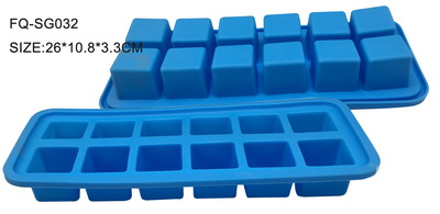 Silicone cake mold