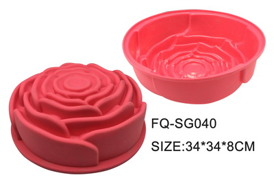 Silicone cake mold