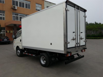 Refrigerated truck body