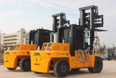 15 ton forklift