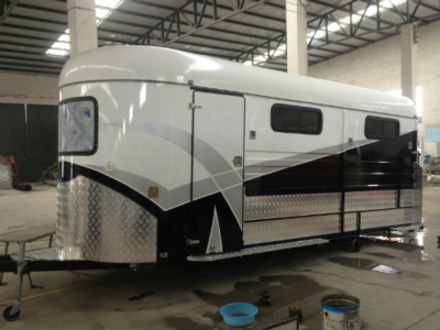 3 horse trailer deluxe