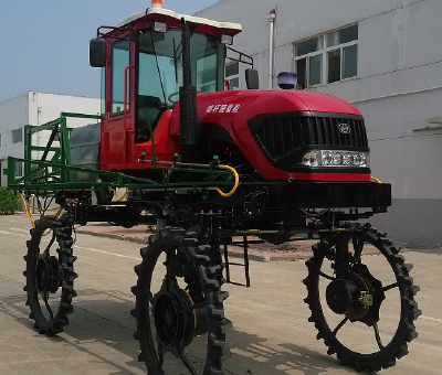 Boom sprayer