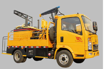 Pavement maintenance vehicle (crack sealing vehicle)