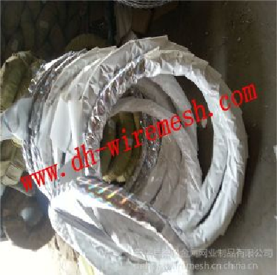 Dehong Galvanized blade thorn rope