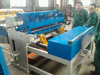 3-5mm welded wire mesh machine