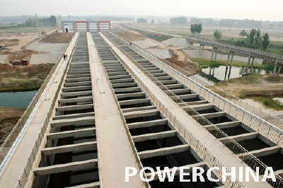 Aqueduct in Cixian, China (South-North Water Transfer Project)