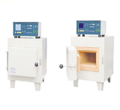 Laboratory high temperature glass melting furnace with valume 2L