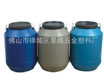 Plastic bucket