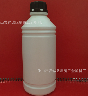 Plastic bucket