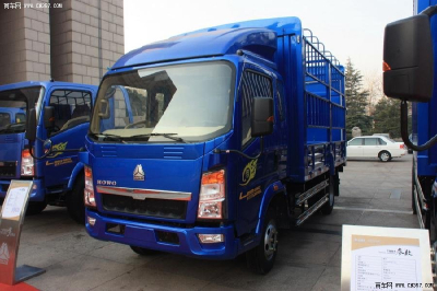 light cargo truck