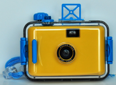 UNDERWATER CAMERA