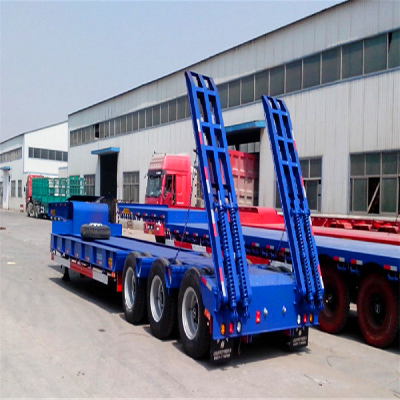 Low bed semi-trailer