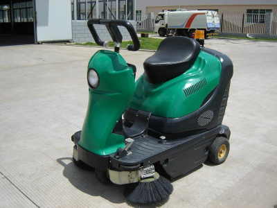 Dust cleaner YHD21 road sweeper for sale