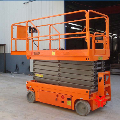 Self-propelled scissor lift