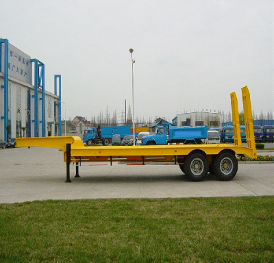 LUCHI High Quality Tri-axle Widen Low Bed Semi Trailer