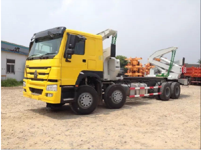 sinotruck SIDElOADER 8x4 truck
