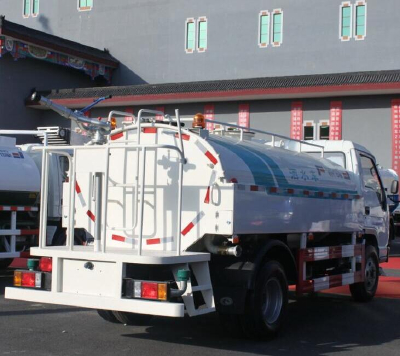 Forland 4*2 Water Sprinkler Truck 3CBM