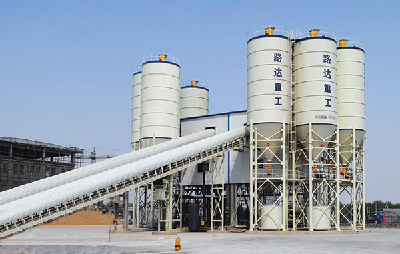 Concrete stirring plant