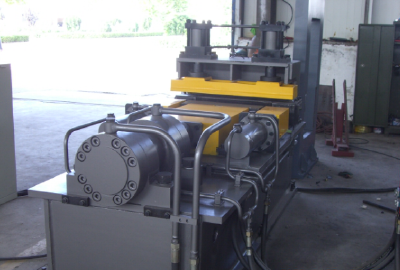 Hydraulic Angle Opening & Closing Machine