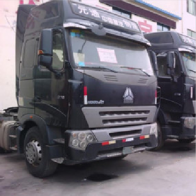 SINOTRUK HOWO A7 6X4 420HP TRACTOR/ TOW TRUCK FOR SALE