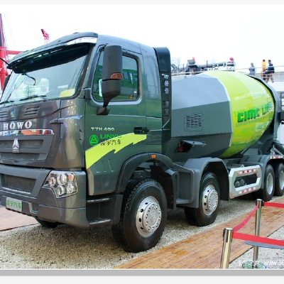 sinotruck 8x4 HOWO 14m3 Concrete Mixer Truck