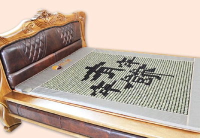 Senior puzzles heating jade mattress