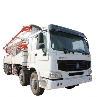 SINOTRUK HOWO 28m-53m Concrete Pump Truck For sale