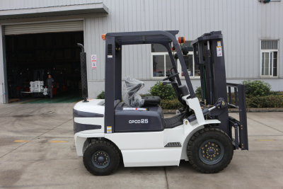 Factory price 2.5ton diesel forklift truck